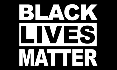 Text Black Lives Matter in Weiß auf Schwarz